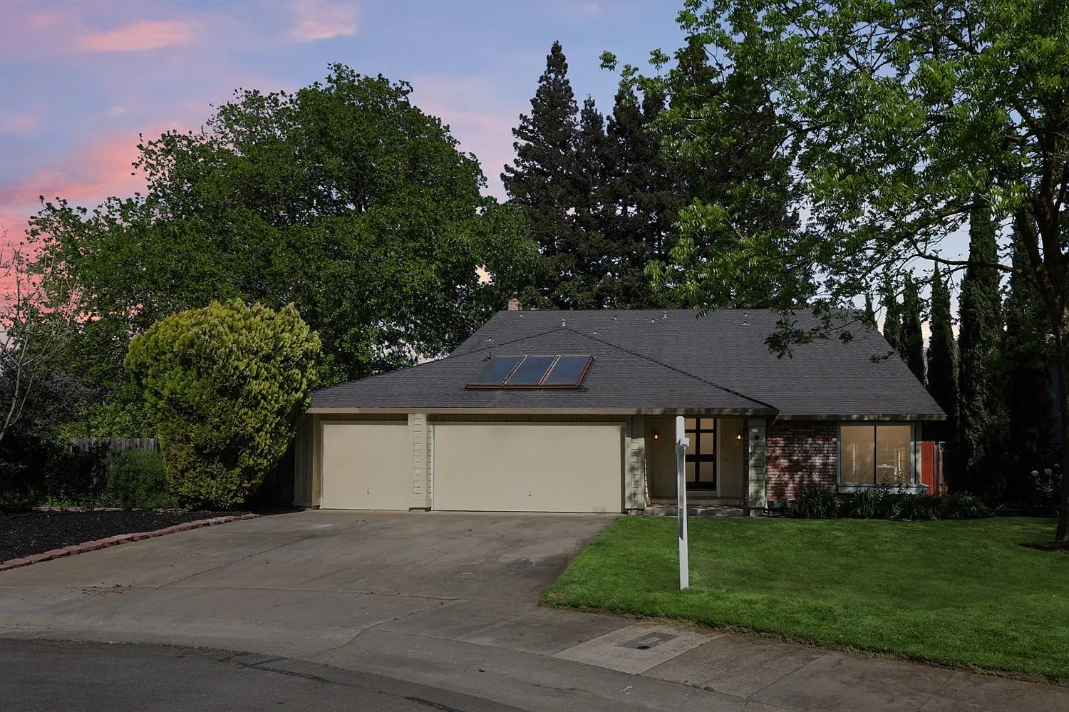 9 Downriver Ct photo 1