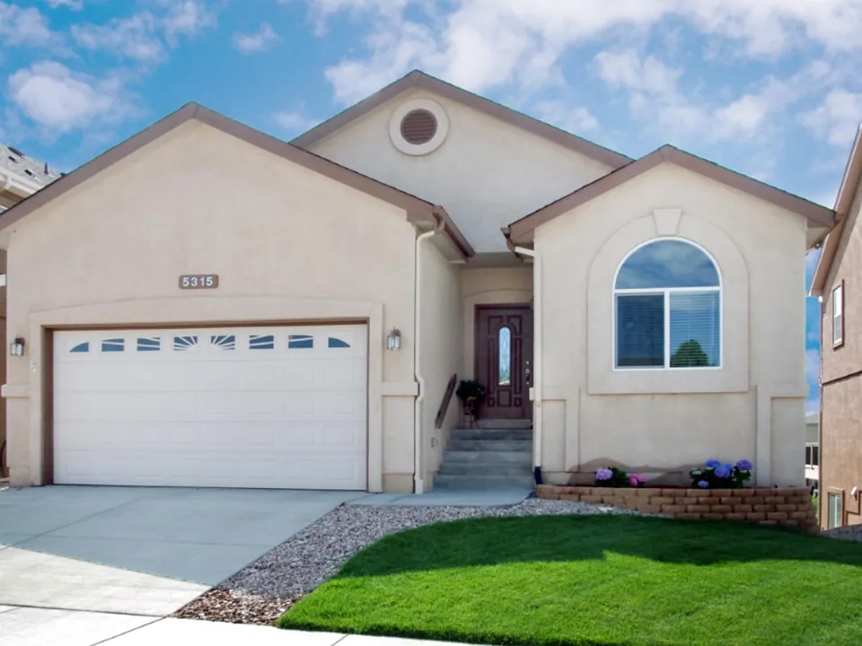 Fossil Butte Dr
