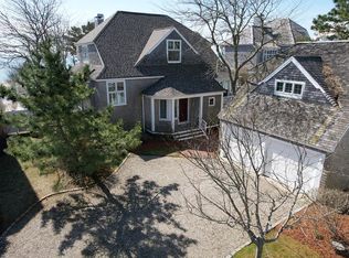 118 Shore Dr W, Mashpee, MA 02649