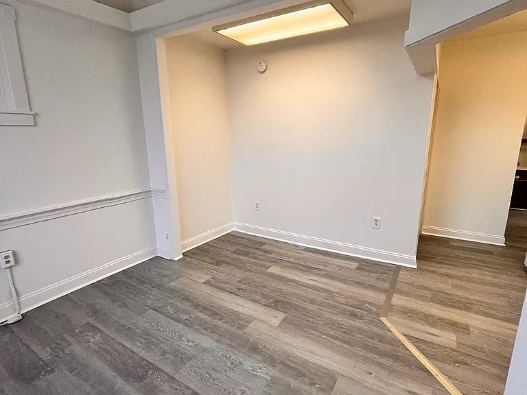 368 E High St — Photo 6