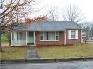 704 Jefferson Ave E, Carthage, TN 37030