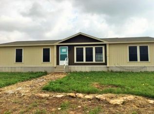 505 S White St, Loraine, TX 79532