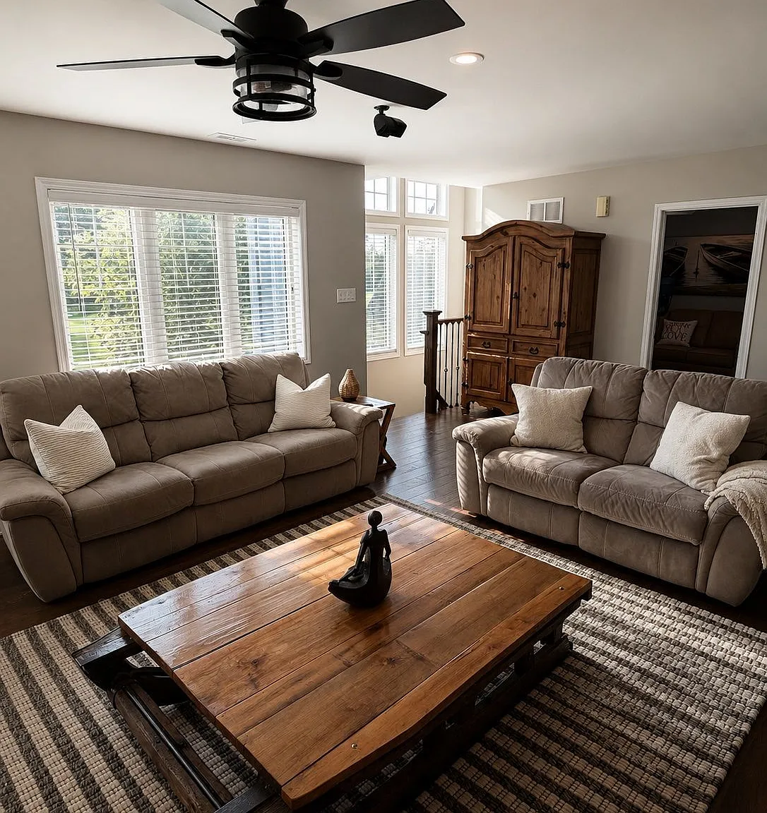 3 bed, $2,400 — Photo 4