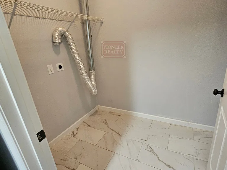 9301 Baffy Ct — Photo 11