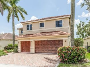 1042 Fairfield Meadows Dr, Weston, FL 33327
