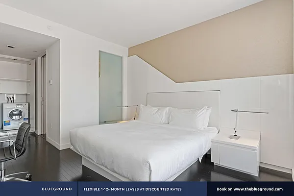 Rented by The Blueground | media 64