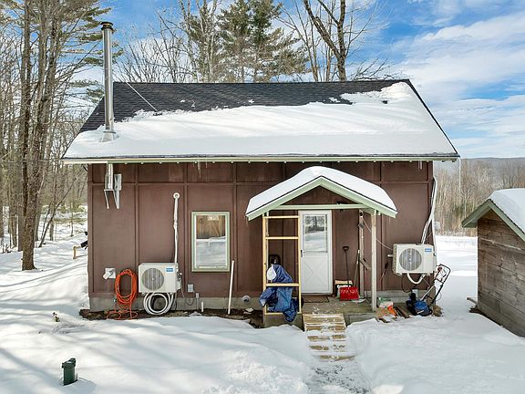 3rd image of 121 Swain Hill Road