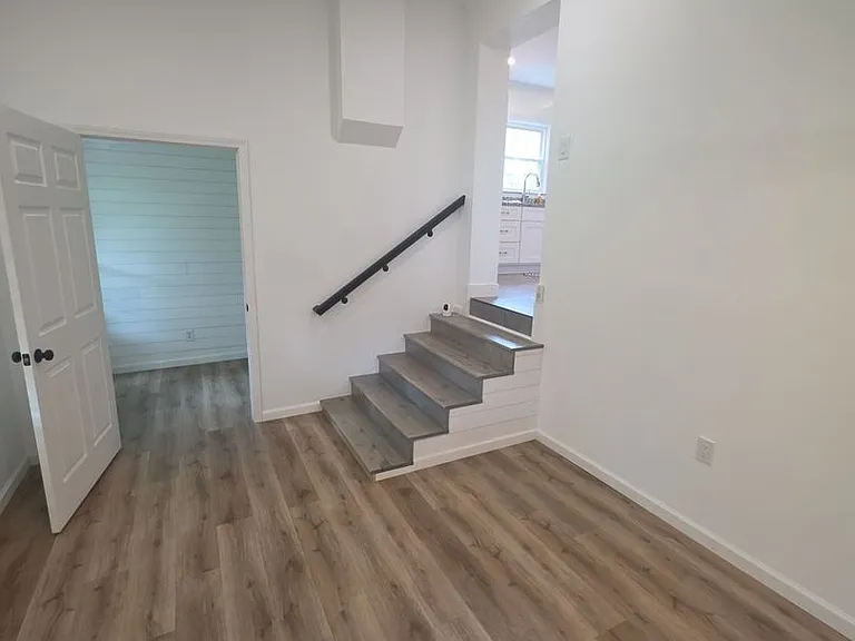 1106 Park Dr — Photo 13