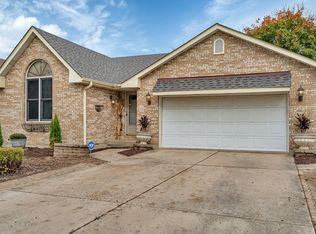 5209 Meadowbrook St, Plainfield, IL 60586