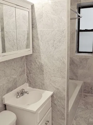 Rented by Albert Attias, LREB | media 18