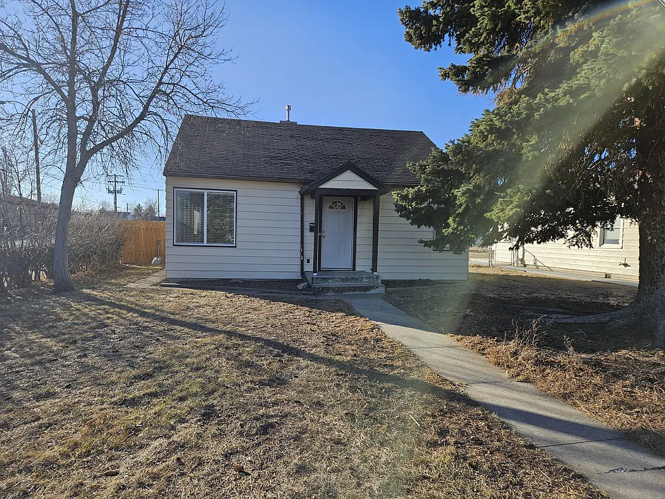 3526 Central Ave