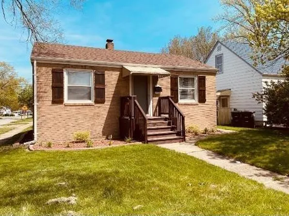 67 N Wisconsin St, Hobart, IN 46342