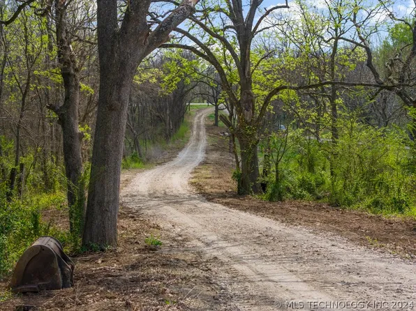 3100 N Highway 66, Catoosa, OK 74015