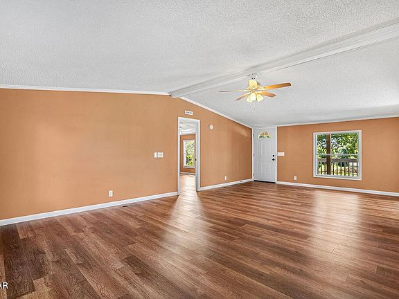 3rd image of 234 Red Bud Ln