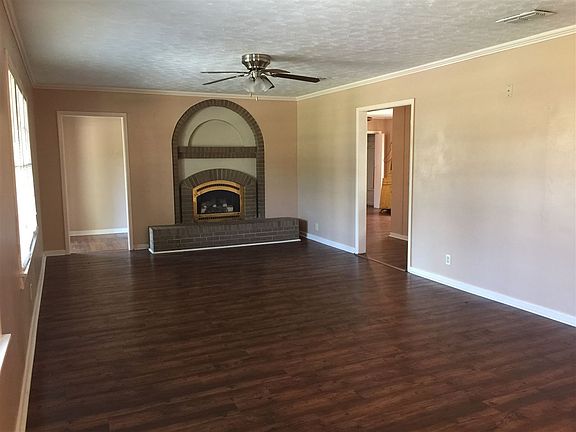 4th image of 212 Skyline Dr