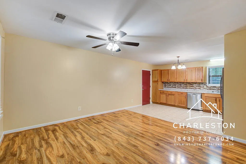 3 bed, 1.5 bath, 1000 sqft, $1,750 — Photo 4
