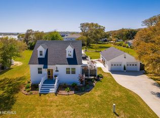 212 Hill St, Cedar Pt, NC 28584