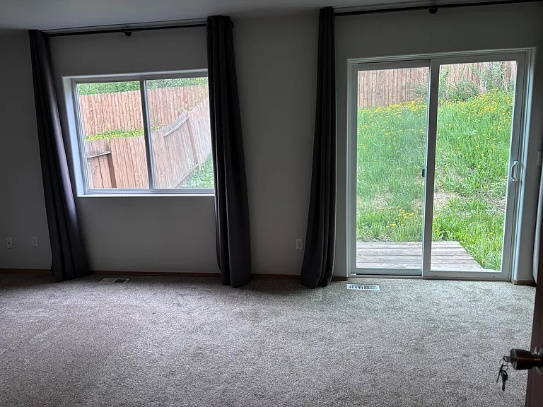 2710 Easthaven Cir — Photo 11