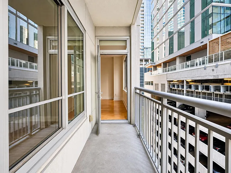 603 Davis St #1207 — Photo 12