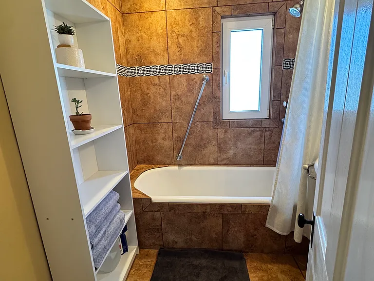 217 N F St — Photo 12