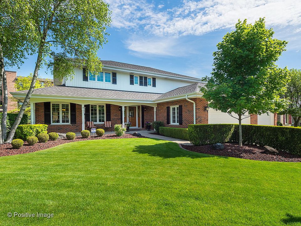 1st image of 704 Somerset Ln