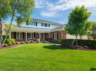 704 Somerset Ln, Darien, IL