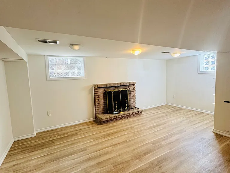 3361 Rexway Dr — Photo 11