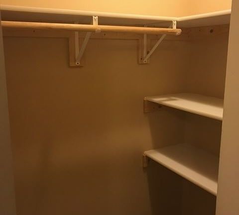 4th image of 531 Hewett St APT 2