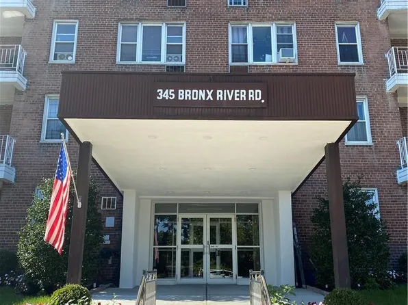 345 Bronx River Road #7M, Yonkers, NY 10704