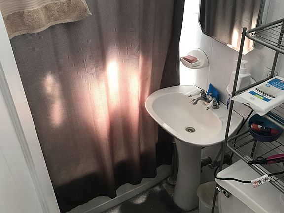 4th image of 3051 48th St APT 3a