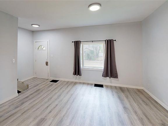 2nd image of 1343 Rae STREET