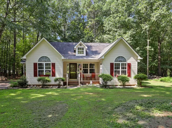 613 Bay Leaf Cir, Clayton, NC 27527