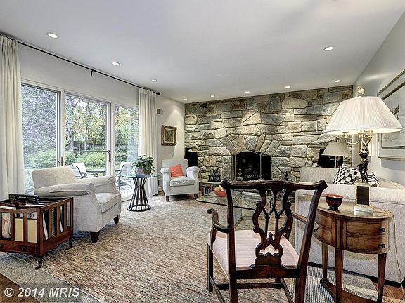 5th image of 9813 Glenolden Dr