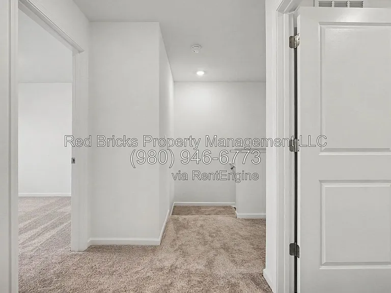 826 Earhart St NW — Photo 24