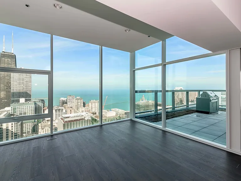 240 E Illinois St #5202 — Photo 7