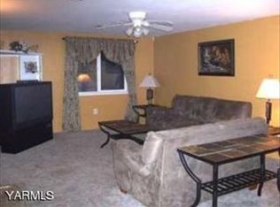 4002 McLean Dr, Yakima, WA 98908