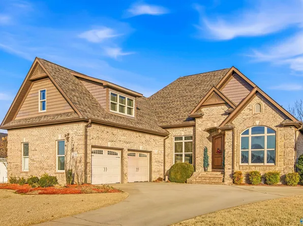 17536 Windermere Dr, Athens, AL 35611