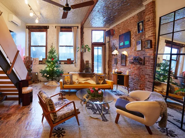 86 Union Street image 1 of 11