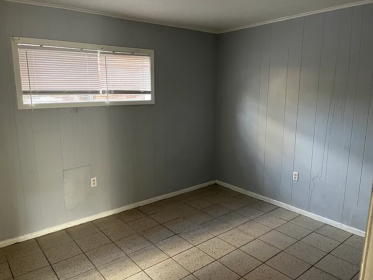 114 Mable St #1 — Photo 7