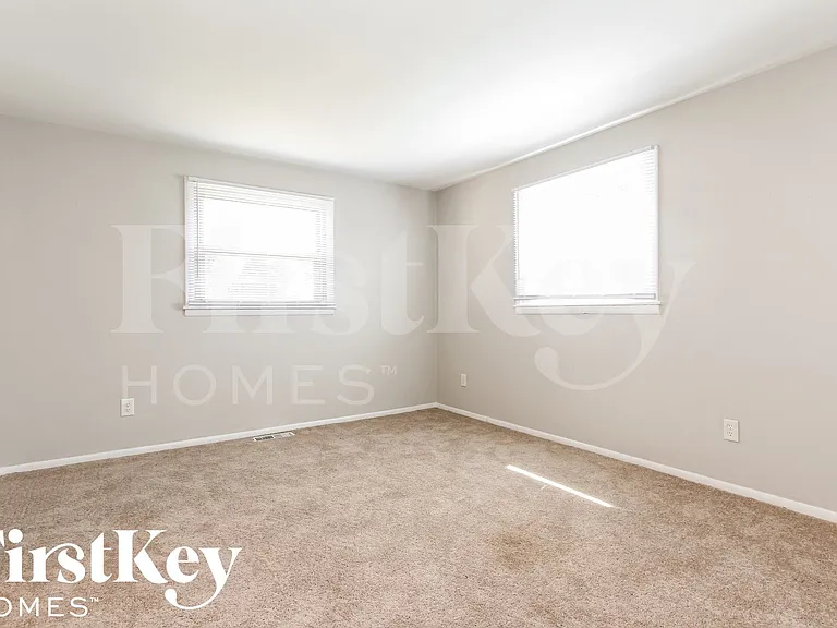 10137 Lawnhaven Ct — Photo 8