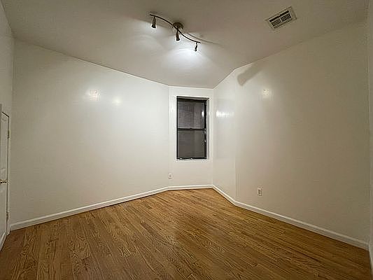 2nd image of 279 Classon Ave #1B