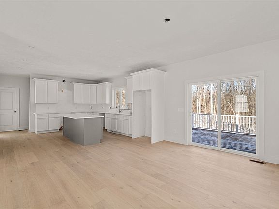 3rd image of LOT 8 Elmwood Ave