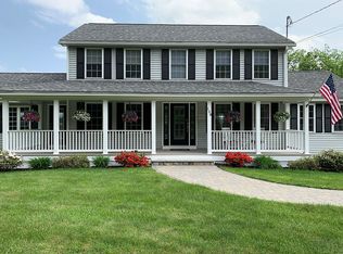 138 Barretts Hill Rd, Hudson, NH 03051