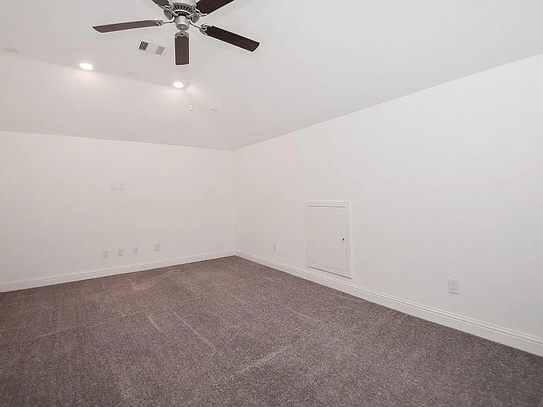 6502 Wild Hollow Ct — Photo 18