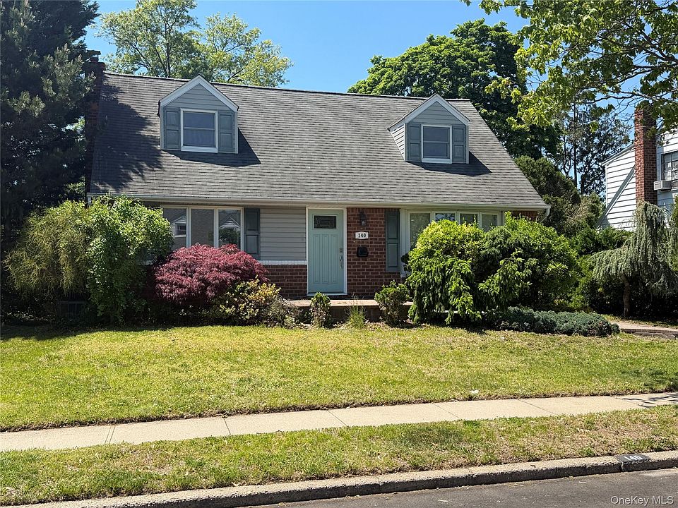 1st image of 140 Wickshire Drive