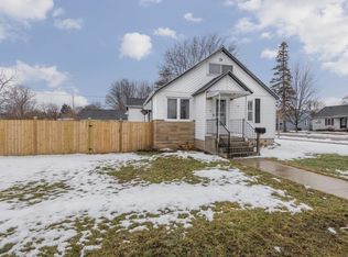 301 Burns St, Marinette, WI 54143