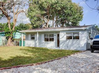 6231 Hayes St, Hollywood, FL 33024