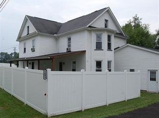 1693 Mercer Rd, Fredonia, PA 16124