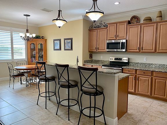 4th image of 3724 Serena Ln