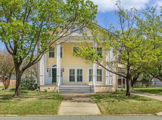 1017 N Woods St, Sherman, TX 75092